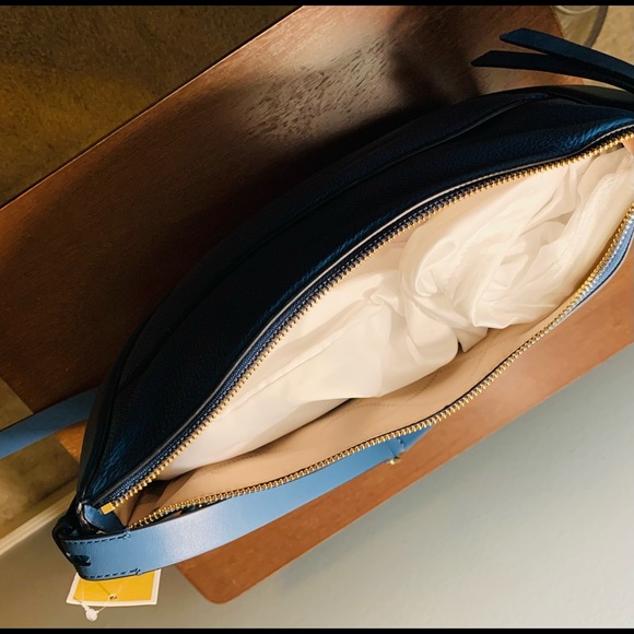 Michael Kors Crossbody Bag - Picture 5 of 5